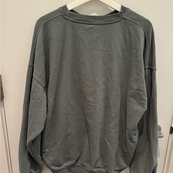 Brandy Melville Niagara Falls crewneck (seafoam green rare colour!) - OSFA - Picture 2 of 3